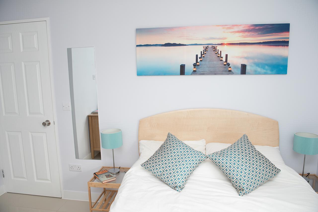 Pinehill Rooms เรดดิ้ง ภายนอก รูปภาพ